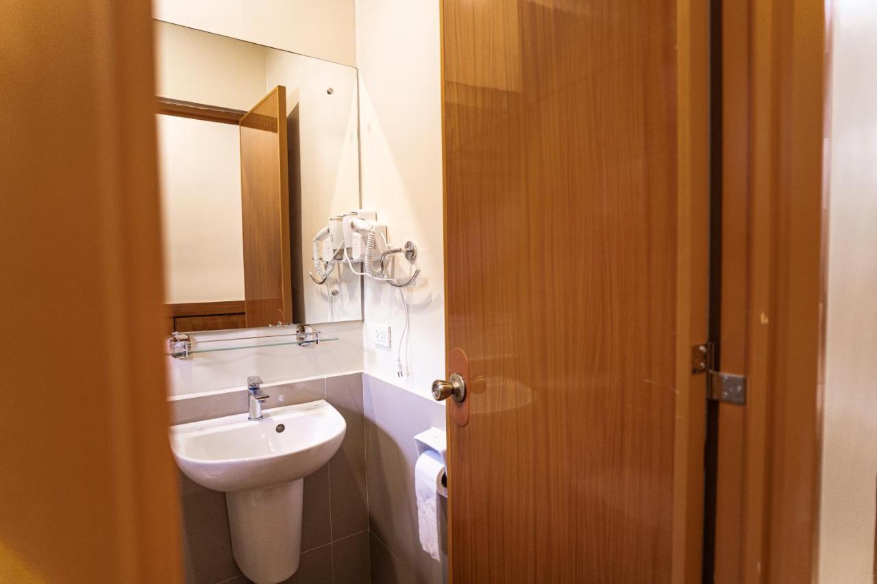 Marieli Suites Near Panglao International Airport 外观 照片